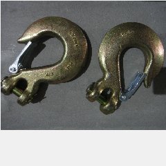 Hook Clevis w/ Latch A331 5/8″