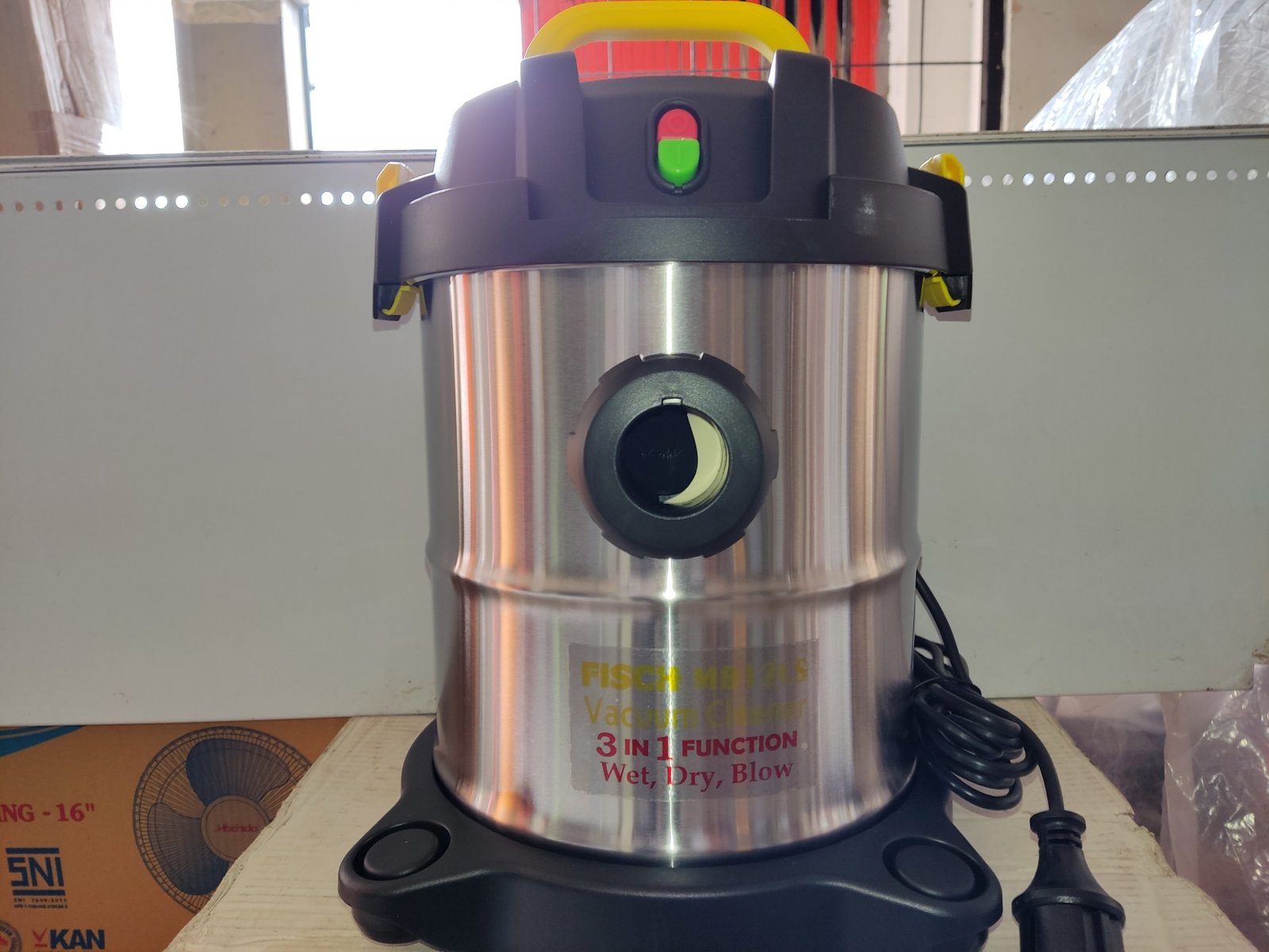 FISCH Vacuum Cleaner MB 12 LS