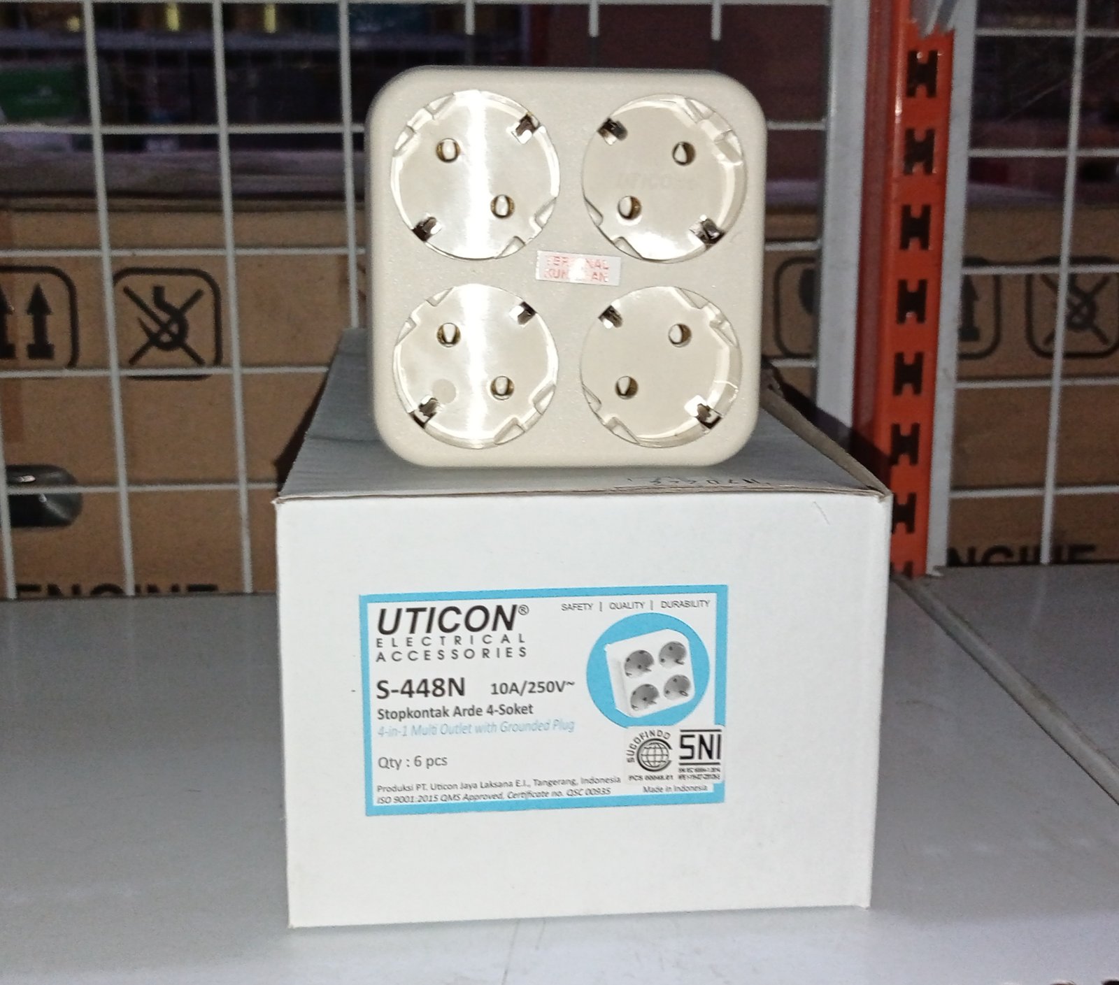Steker T Kotak UTICON S-448 N (144)