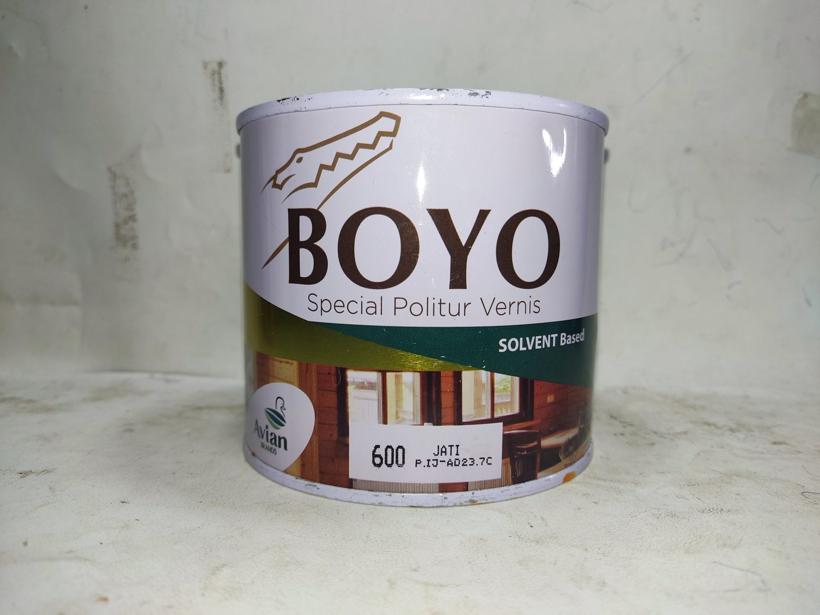 Vernis BOYO 600 Jati 0.5L