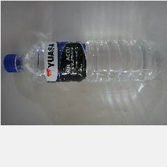 Air Accu Tambah Biru YUASA @1L