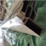 Tiang Amplimesh Putih Aluminium 5910 CA