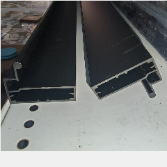 Frame Aluminium HUBEN FHD-128 3m Hitam