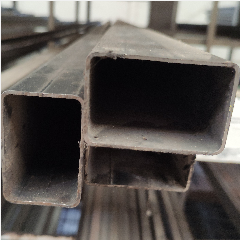 Besi Holo Segi 6m 39 x 59 x 1.5mm