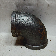 Elbow Besi Drat Hitam 1-1/4″