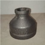 Reducer Besi Drat Hitam 1-1/2″ x 1/2″
