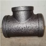 Reducer Tee Besi Drat Hitam 1-1/2″ x 1-1/4″