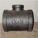 Reducer Tee Besi Drat Hitam 1-1/2″ x 1/2″