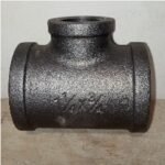 Reducer Tee Besi Drat Hitam 1-1/4″ x 3/4″