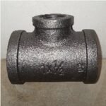 Reducer Tee Besi Drat Hitam 1″ x 1/2″