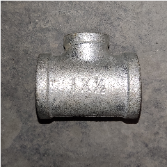 Reducer Tee Besi Galvanis 1″ x 1/2″