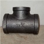 Reducer Tee Besi Drat Hitam 1″ x 3/4″