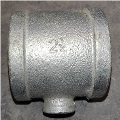 Reducer Tee Besi Galvanis 2-1/2″ x 1/2″