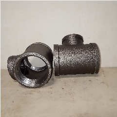 Reducer Tee Besi Drat Hitam 2″ x 1-1/4″