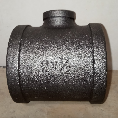 Reducer Tee Besi Drat Hitam 2″ x 1/2″