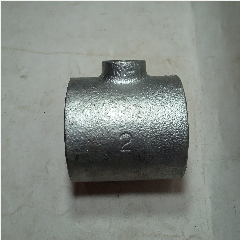 Reducer Tee Besi Galvanis 2″ x 1/2″