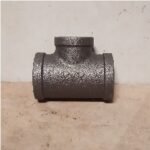 Reducer Tee Besi Drat Hitam 3/4″ x 1/2″