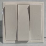 SIMON E3 301031 3 Gang 1 Way White (80)