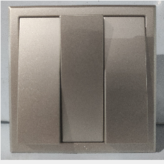 SIMON E3 301031-44 3 Gang 1 Way Gold (80)