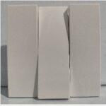 SIMON i7 701032 3 Gang 2 Way White (100)