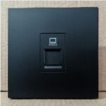 SIMON i7 705218-26 Data Outlet Black (100)