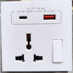 SIMON i7 70E7253 Multistandard Socket UsbA+C