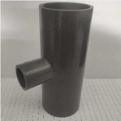 Reducer Tee Pvc LESSO AW 1-1/2″ x 1/2″ (48)