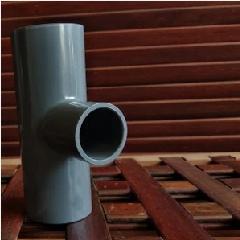 Reducer Tee Pvc LESSO AW 1-1/4″ x 3/4″ (60)