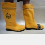 Sepatu Boot GOSAVE Kuning 41″
