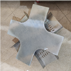 Cross Tray U UCP 200x100mm + Cover