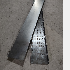 Kabel Tray U UCP 200x50x2400mm + Cover