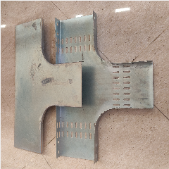 Tee Tray U UCP 200x50mm + Cover