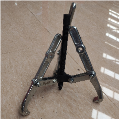 3 Jaw Gear Pullers WIPRO 9″ 35-230mm (6)