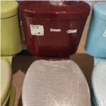 Kloset Duduk TRILLIUN Ruby Avena Maroon