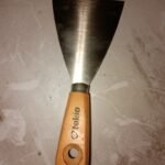 Kapi/Pisau Dempul GG Kayu RRT / TOKIO 3″