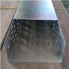 Kabel Tray U UCP 200x100x2400mm + Cover