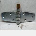 Engsel Pintu Garasi Roda Bawah