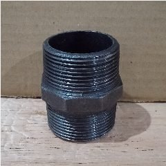Double Nipple Drat Hitam 1-1/2″
