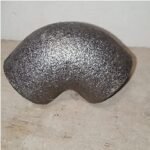 Elbow Besi Drat Hitam 1″