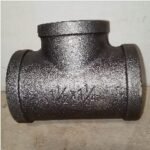 Reducer Tee Besi Drat Hitam 1-1/2″ x 1-1/4″