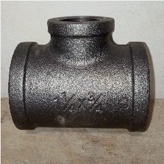 Reducer Tee Besi Drat Hitam 1-1/4″ x 3/4″