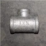 Reducer Tee Besi Galvanis 1″ x 1/2″