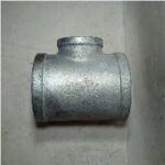 Reducer Tee Besi Galvanis 2-1/2″ x 1-1/2″