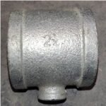 Reducer Tee Besi Galvanis 2-1/2″ x 1/2″