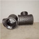 Reducer Tee Besi Drat Hitam 2″ x 1-1/4″