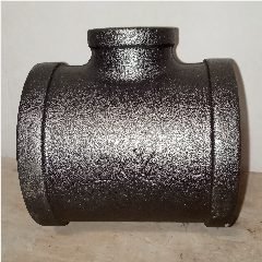 Reducer Tee Besi Drat Hitam 2″ x 3/4″