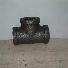 Tee Besi Drat Hitam 1/2″