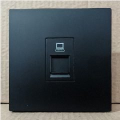 SIMON i7 705218-26 Data Outlet Black (100)