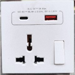 SIMON i7 70E7253 Multistandard Socket UsbA+C