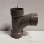 Large Radius Tee Pvc LESSO D-LT 2-1/2″ (28)